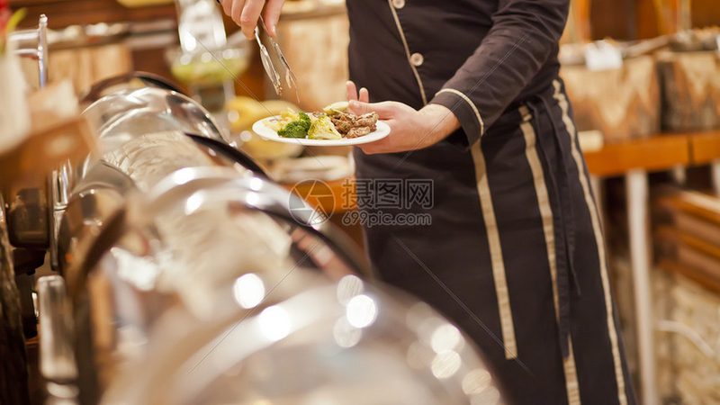 为了更直观地了解速冻食品的营养成分，以下列举了几种常见速冻食品的营养成分对比：